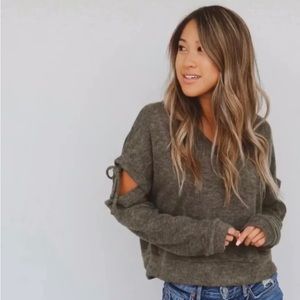 La Charme U “Trisha Sweater” From XOmandysue